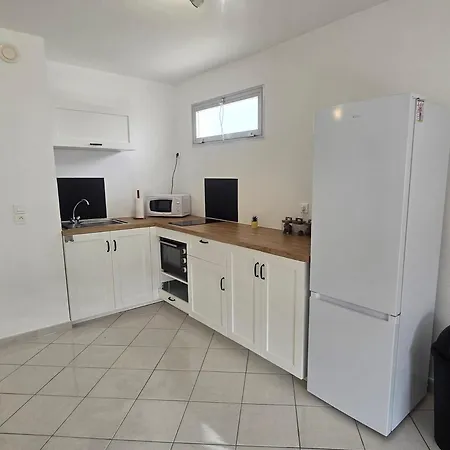 Apartment Ac With Balcony In Saint-raphael