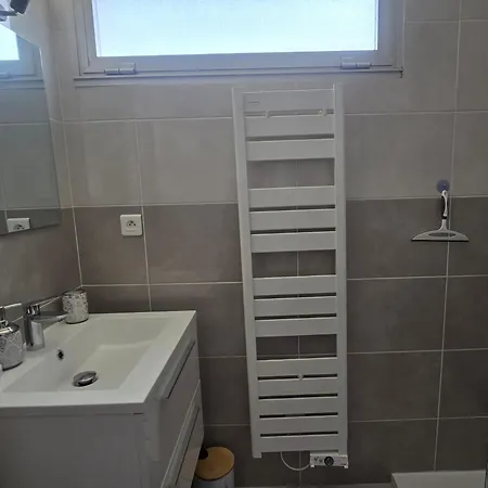Apartment Ac With Balcony In Saint-raphael Saint-Raphael (Var)